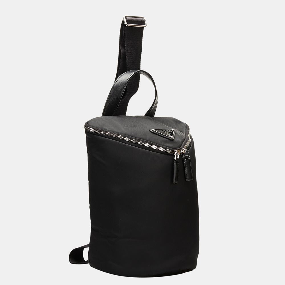

Prada Black Prada Re-Nylon Backpack