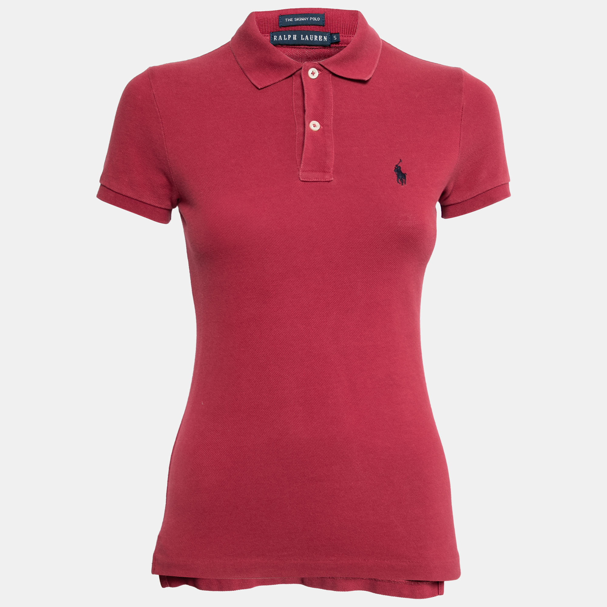 Ralph Laurens polo t shirts have always been a classic pick for women. This iteration is tailored using cotton piqué in a red hue and finished off with the iconic logo and a buttoned placket. Complete your casual look with a pair of shorts and sneakers.