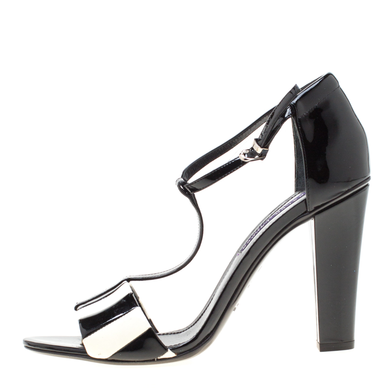 

Ralph Lauren Monochrome Stripes Patent Leather T-Strap Sandals Size, Black