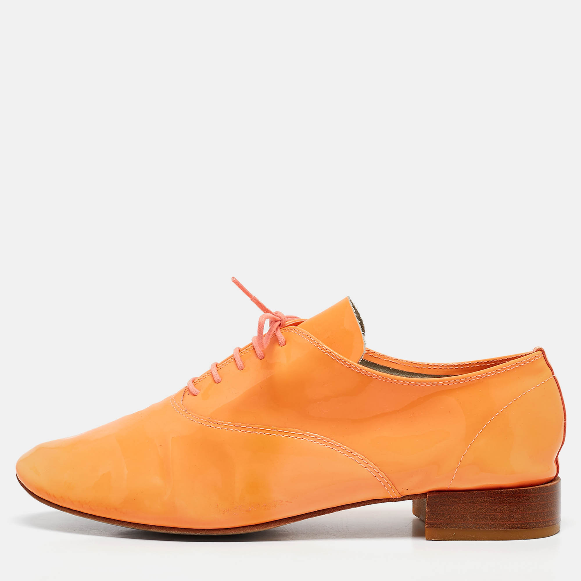 

Repetto Orange Patent Leather Lace Up Oxfords Size