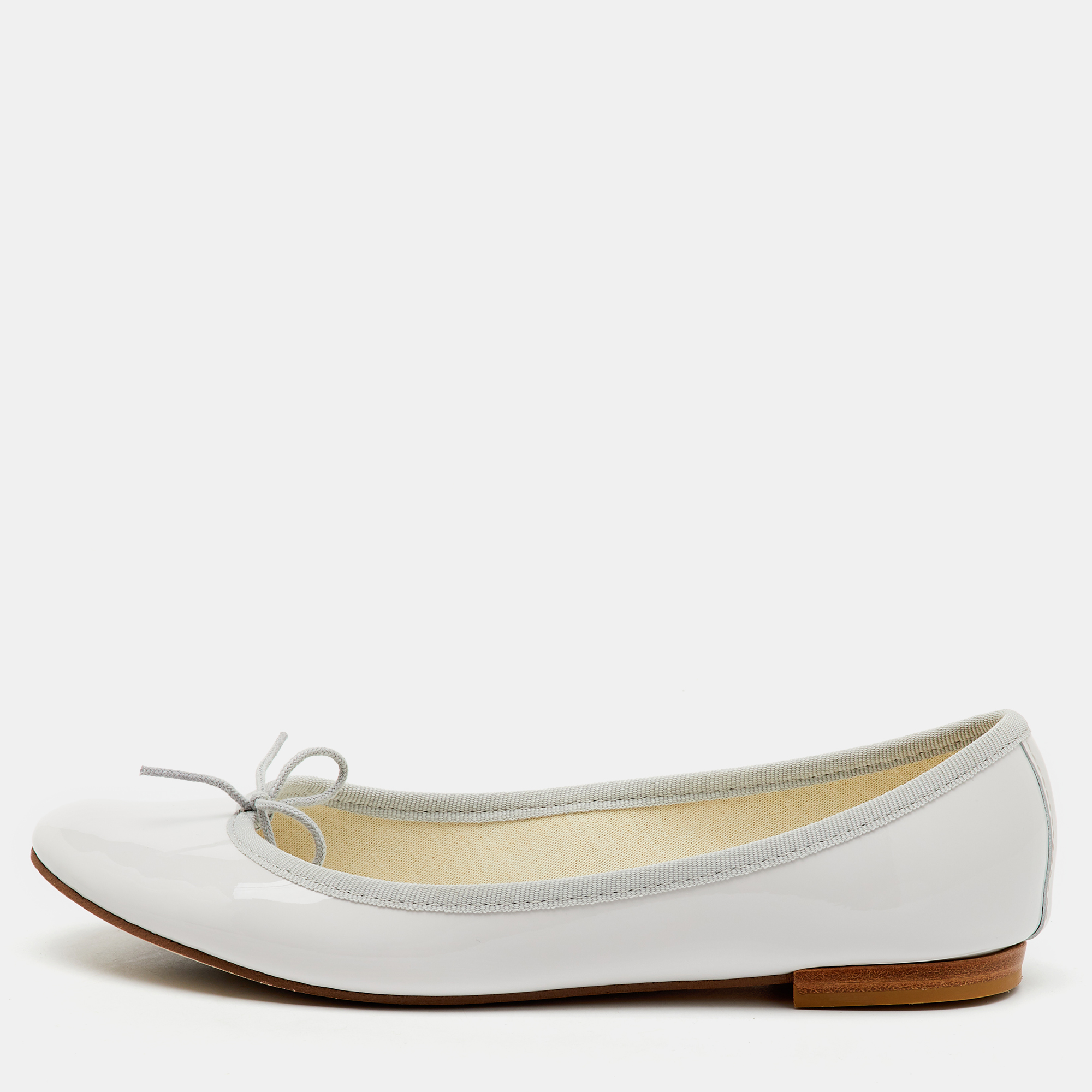 

Repetto Off White Patent Leather Bow Ballet Flats Size