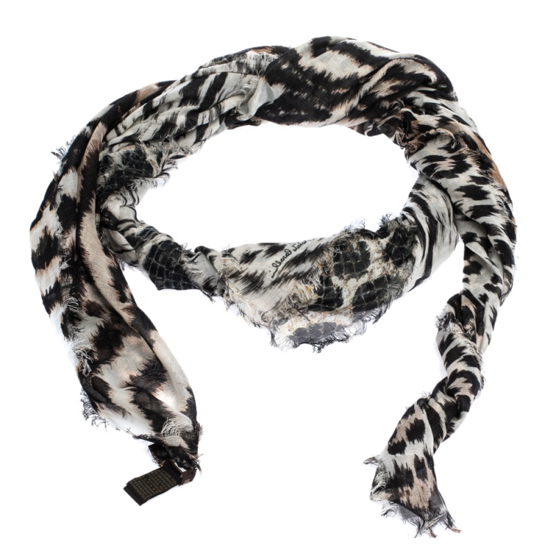 

Roberto Cavalli Multicolor Animal Print Cashmere Blend Square Scarf