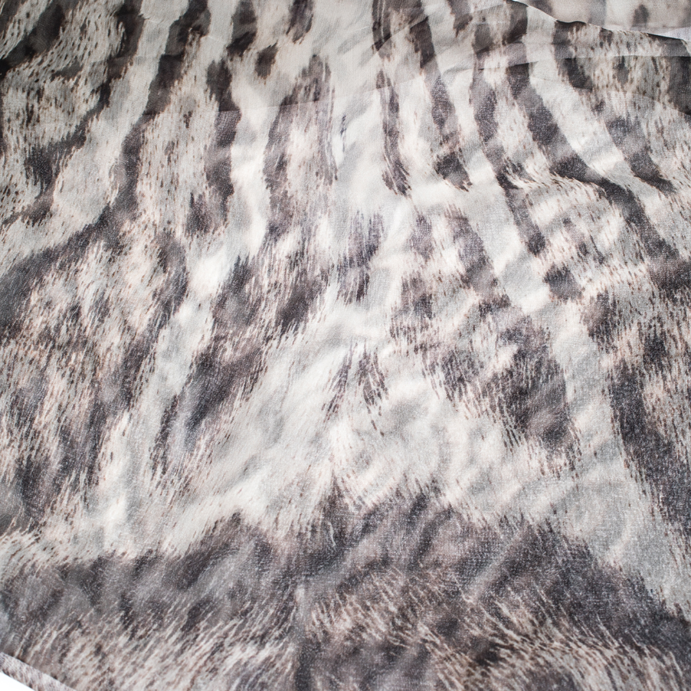 

Roberto Cavalli Grey Animal Print Silk Scarf