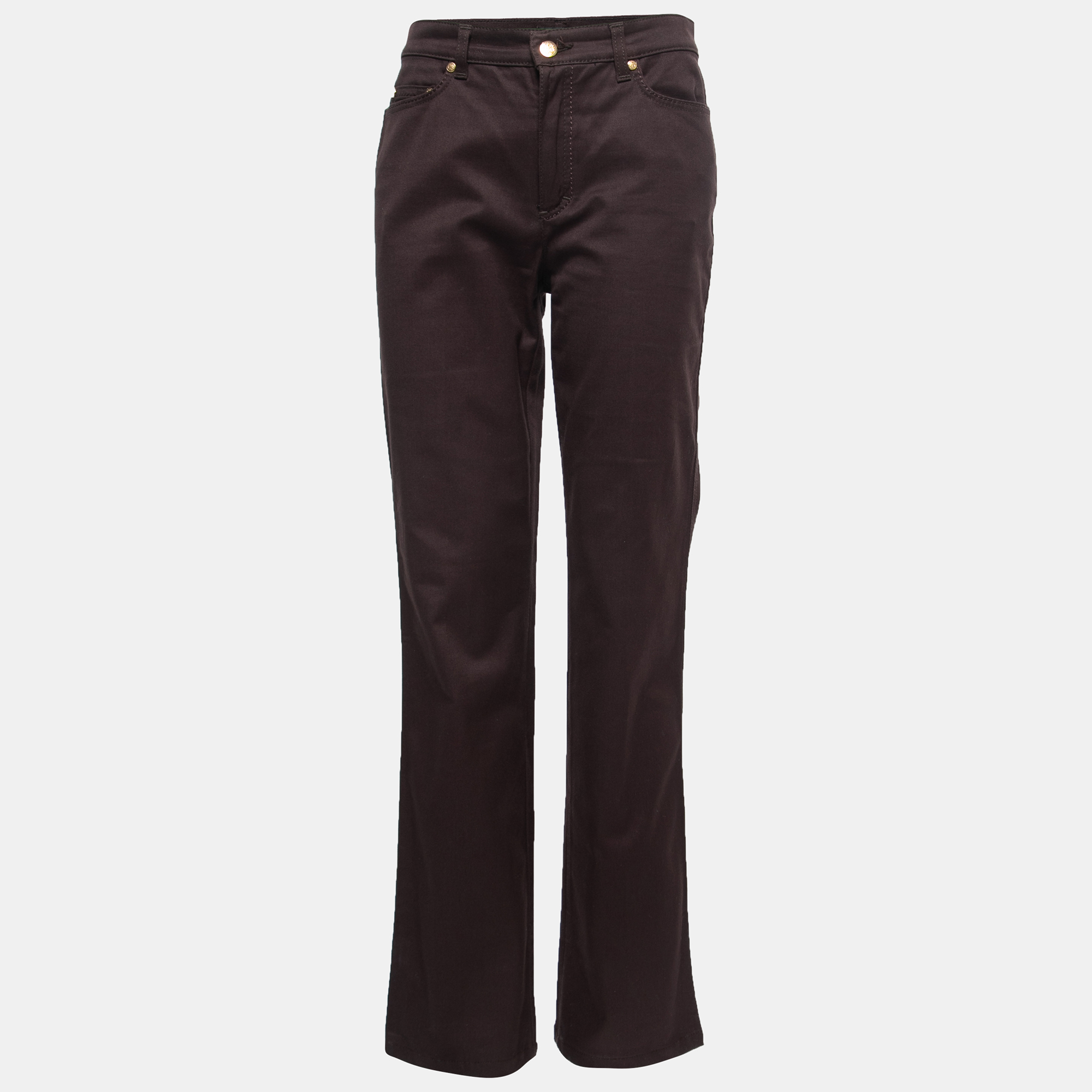 Your wardrobe can never be complete with a great pair of jeans like this. Tailored from qualitative fabric this pair showcases classic detailing an easy closure style and pockets. Pair it with your casual blouses or tops.
