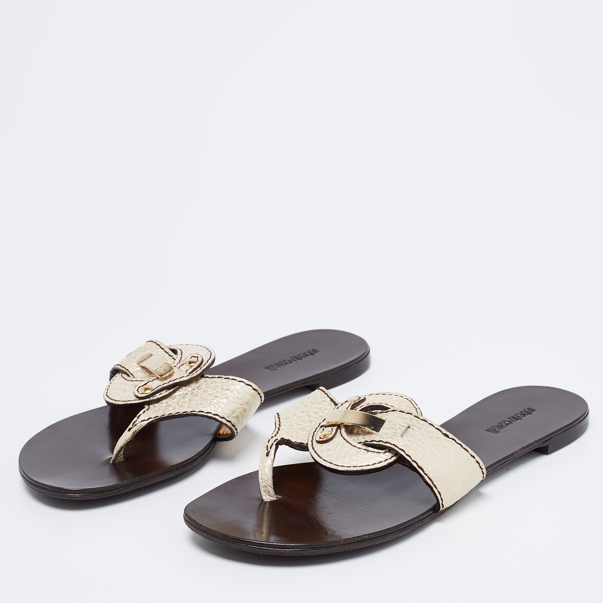 

Roberto Cavalli Brown/Silver Leather Thong Flat Sandals Size