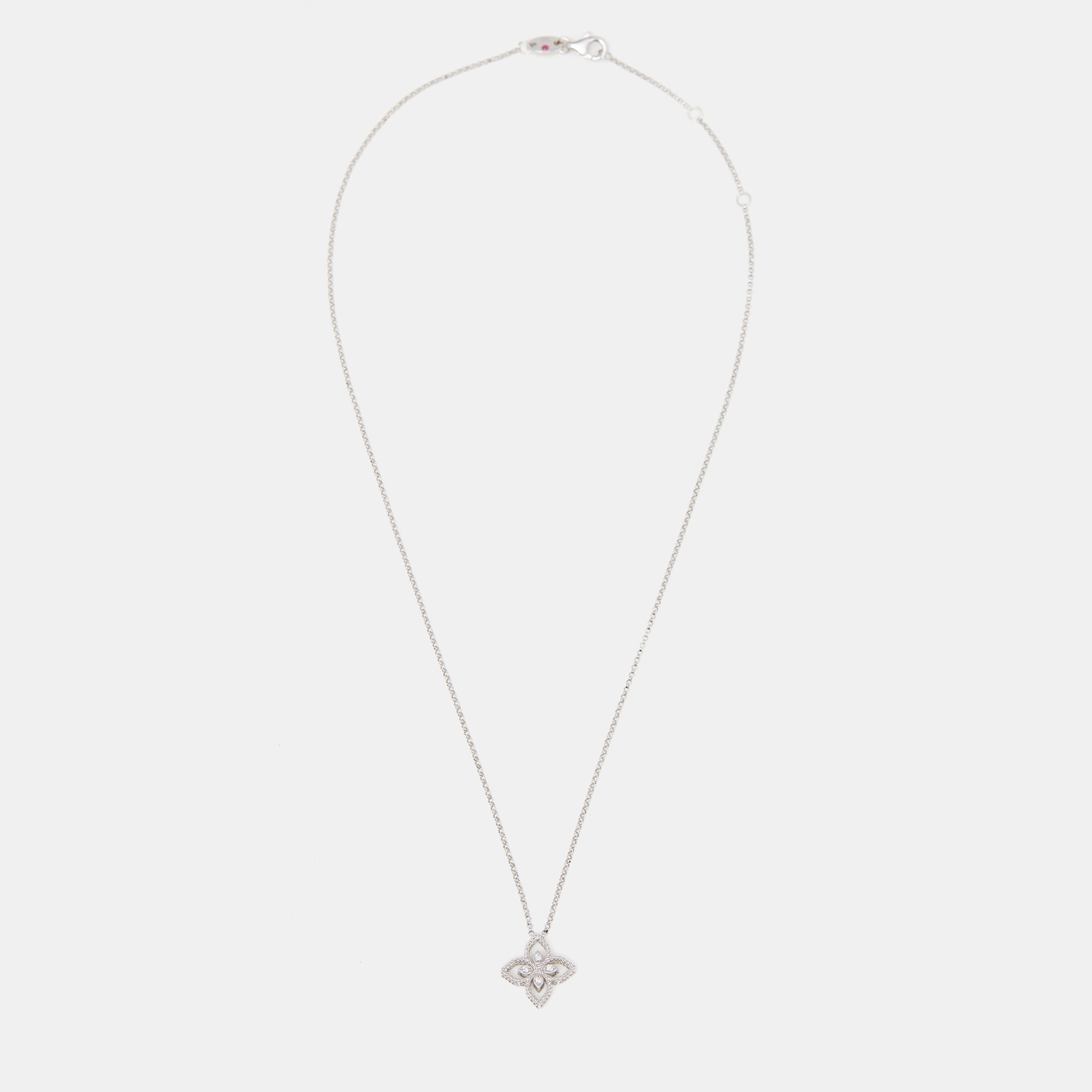 

Roberto Coin Princess Flower Diamond 18K White Gold Pendant Necklace