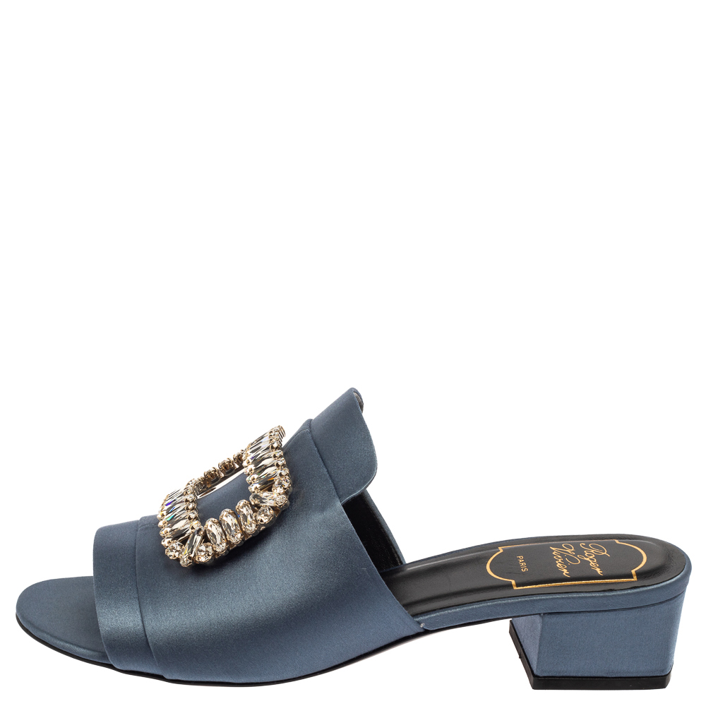 

Roger Vivier Grey Satin Embellished Sandals Size