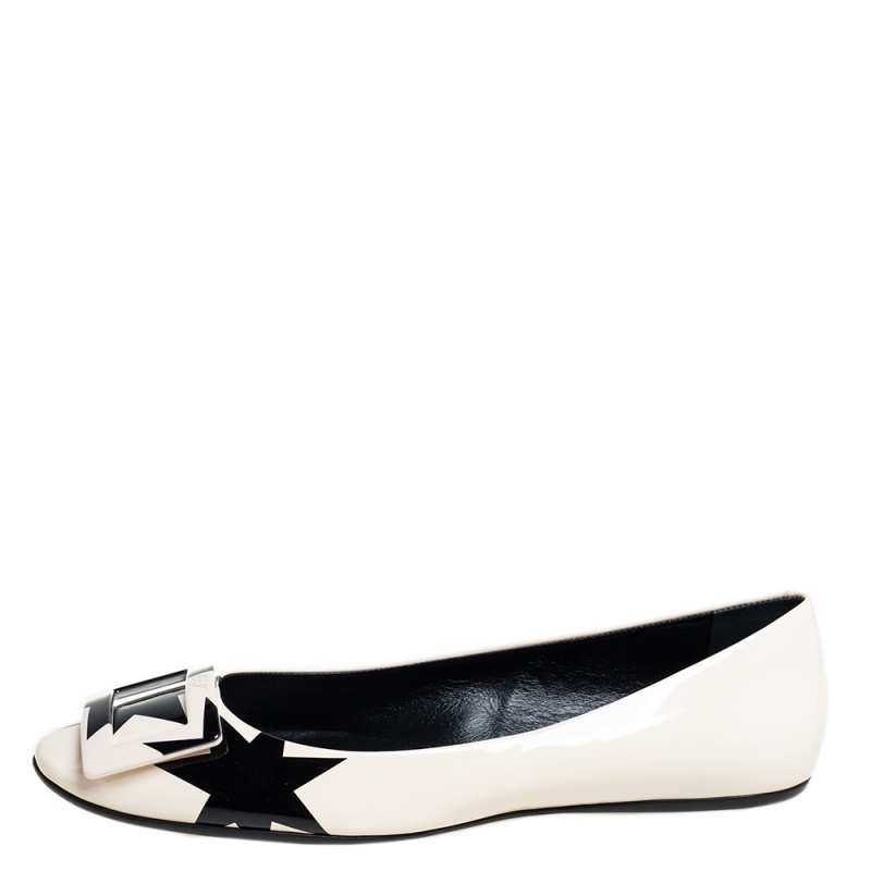 

Roger Vivier White/Black Patent Leather Gommette Ballet Size