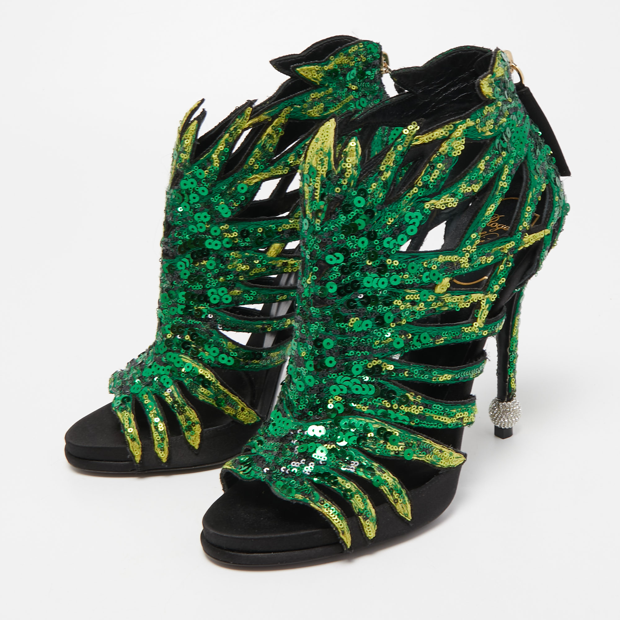 

Roger Vivier Green Sequins and Satin Paillette Boots Size