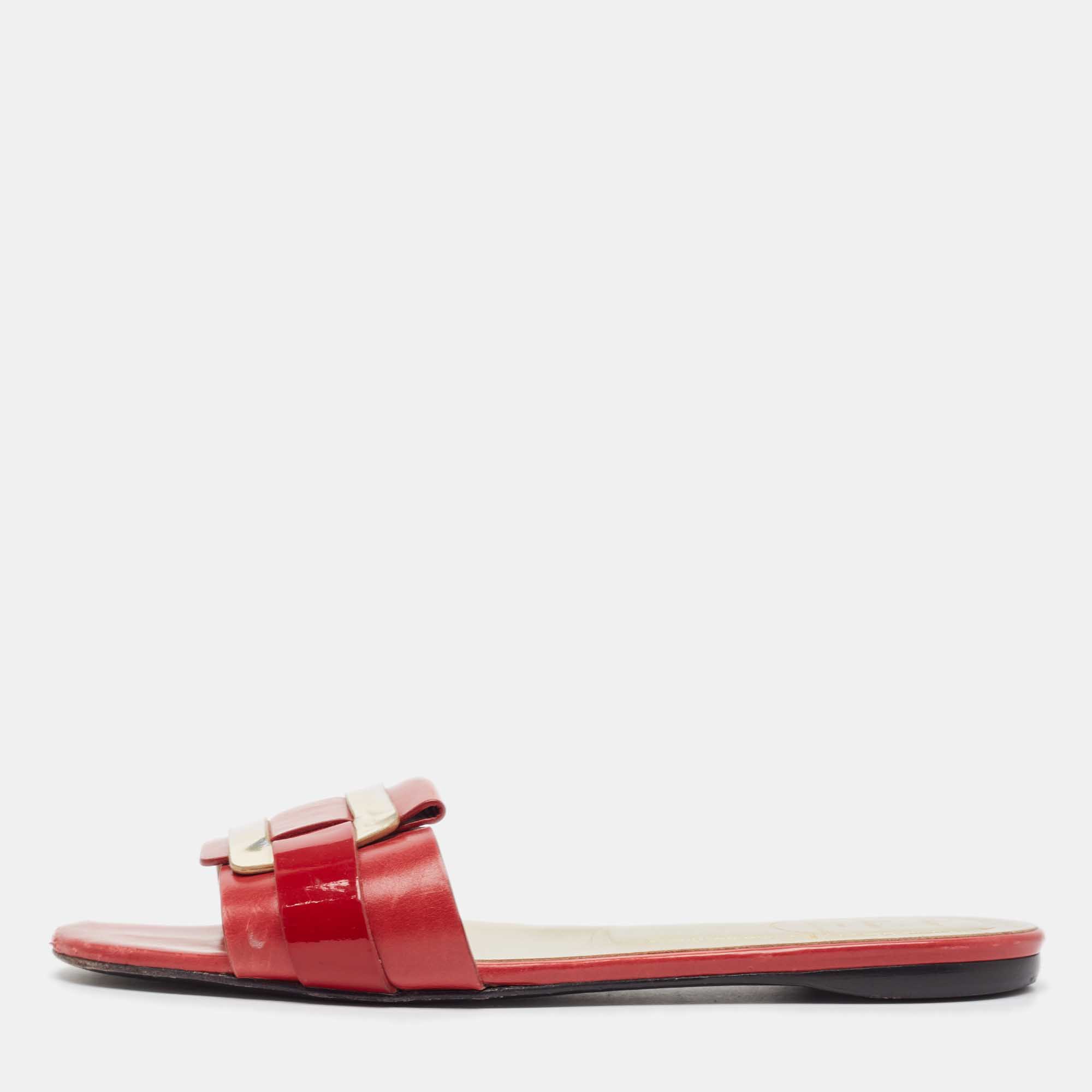 

Roger Vivier Red/Gold Patent and Leather Pilgrim De Jour Slide Flats Size