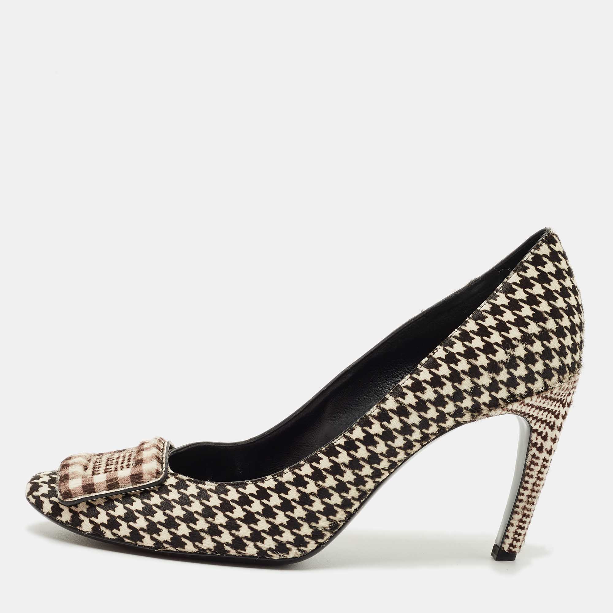 

Roger Vivier Brown/Cream Calf Hair Trompette Pumps Size