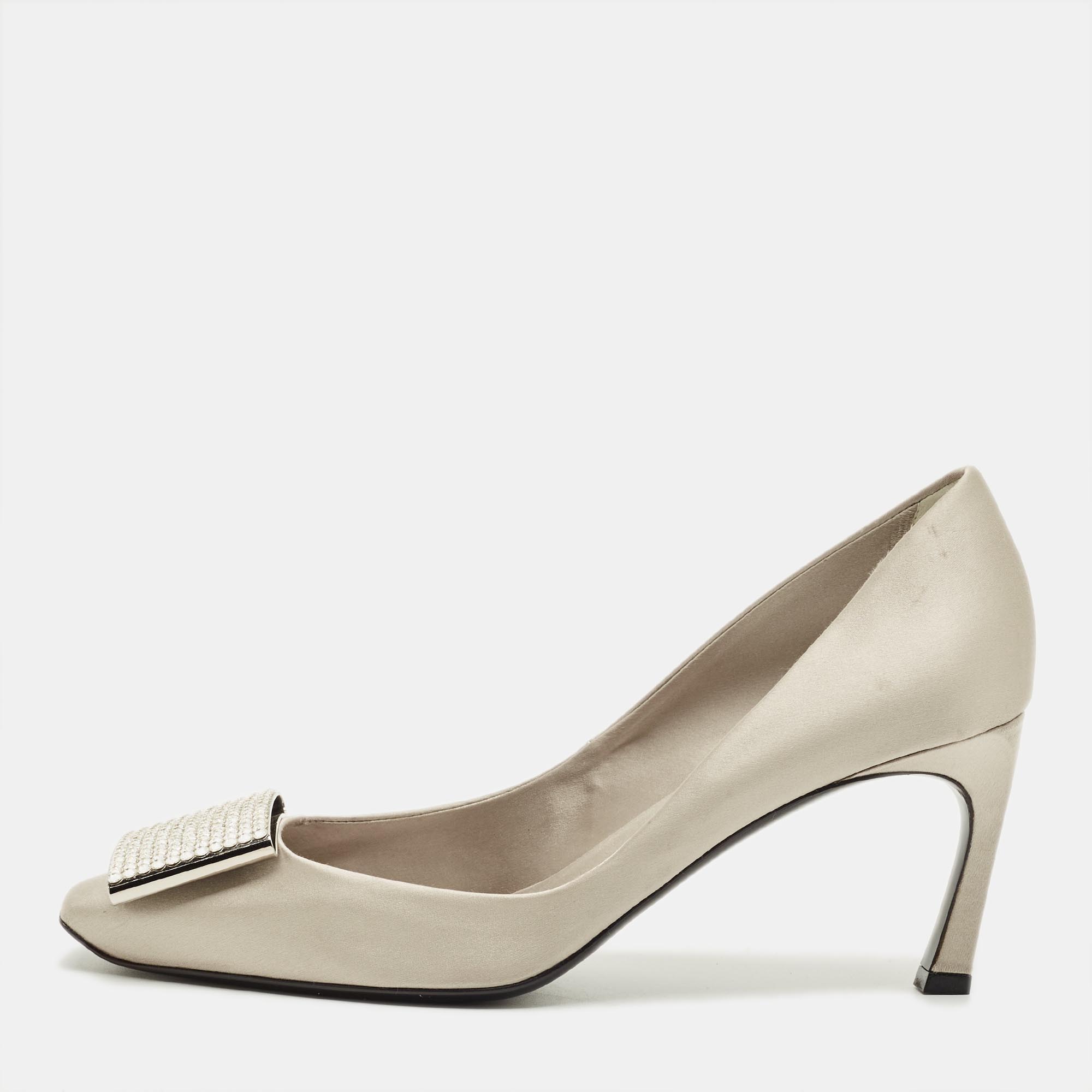 Pre-owned Roger Vivier Size 40 Grey Satin Crystal Embellished Pumps In Gray