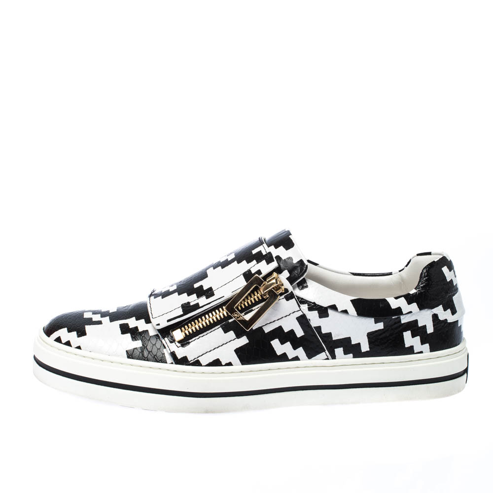 

Roger Vivier Monochrome Houndstooth Print Python Embossed Leather Viv Slip On Sneakers Size, Black