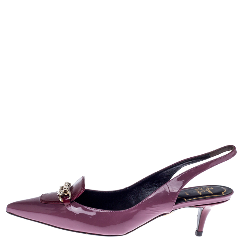 

Roger Vivier Burgundy Patent Leather Chain Detail Slingback Sandals Size