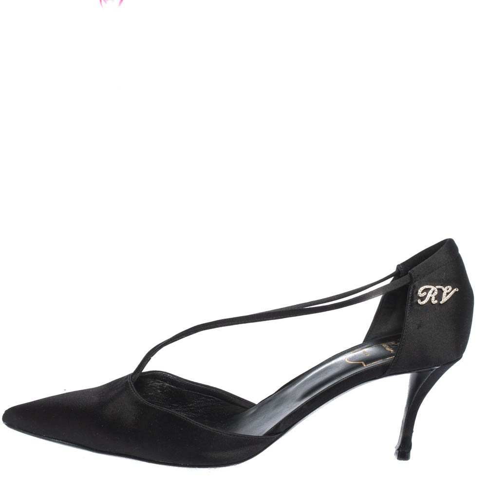 

Roger Vivier Black Satin V Strap Pointed Toe Pumps Size