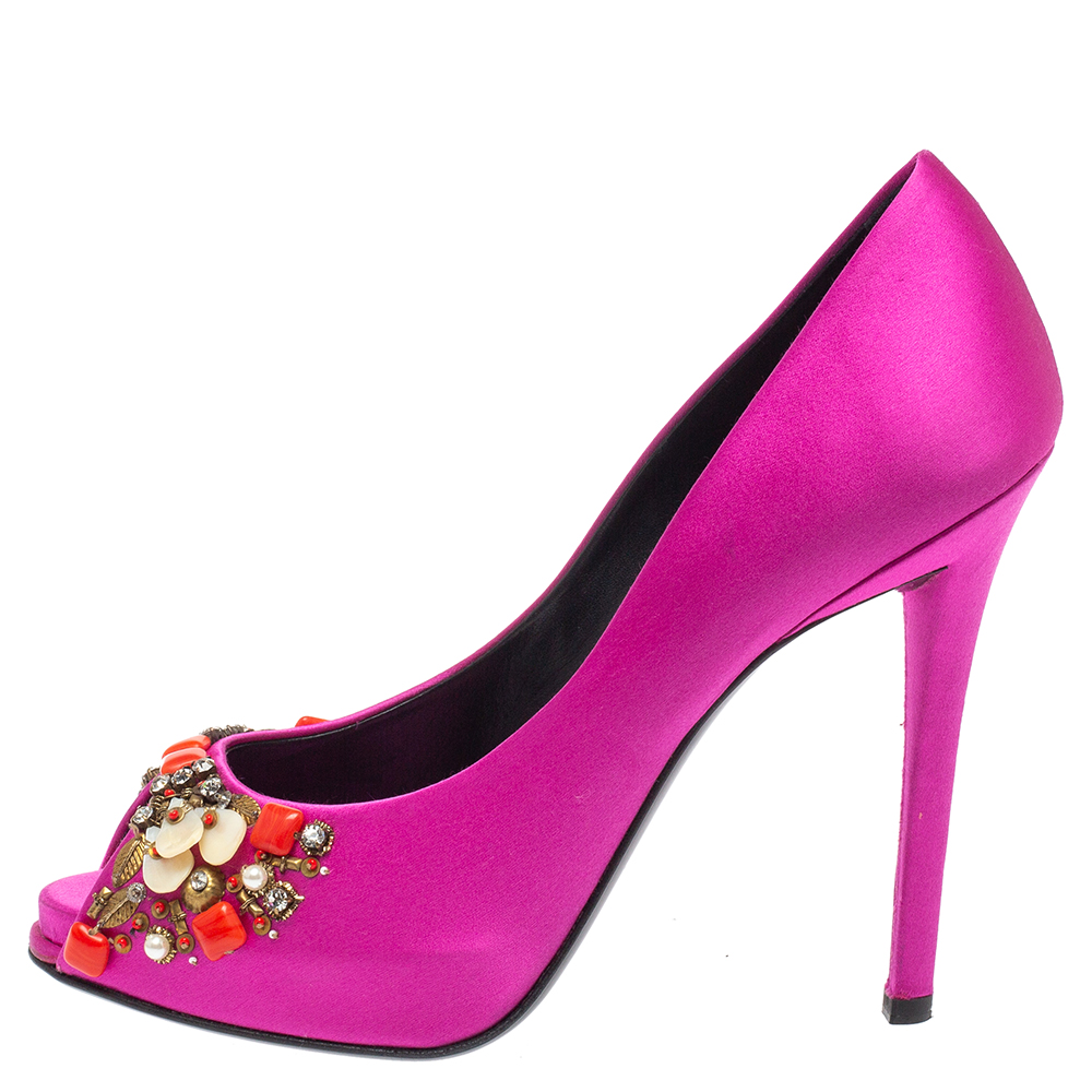 

Roger Vivier Pink Satin Fuschia Embellished Peep Toe Pumps Size