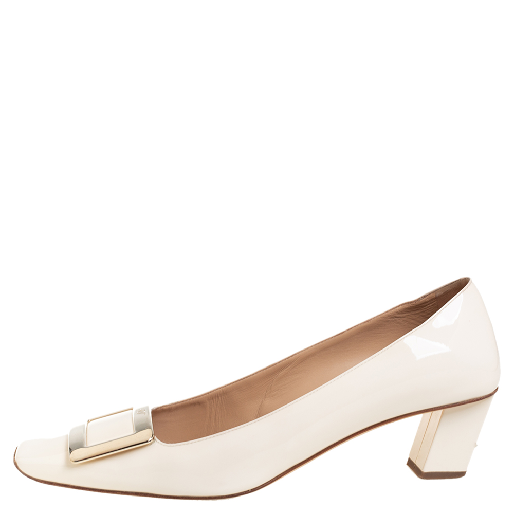 

Roger Vivier Cream Patent Leather Square Toe Belle Pumps Size