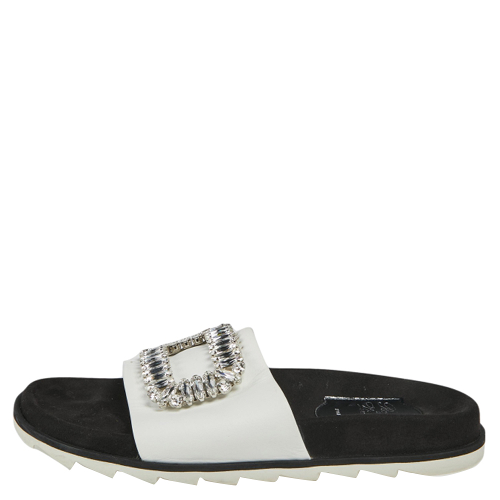 

Roger Vivier White Leather Crystal Embellished Vivier Flat Sandals Size