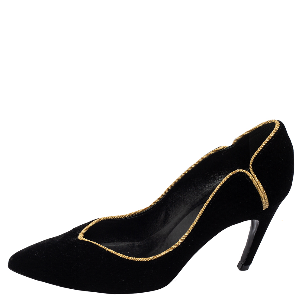 

Roger Vivier Black Velvet Embellished Heel Pumps Size