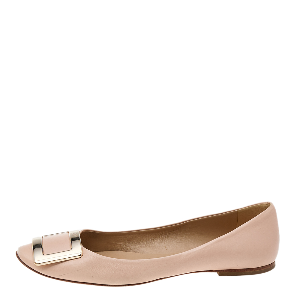 

Roger Vivier Beige Leather Trompette Ballet Flats Size