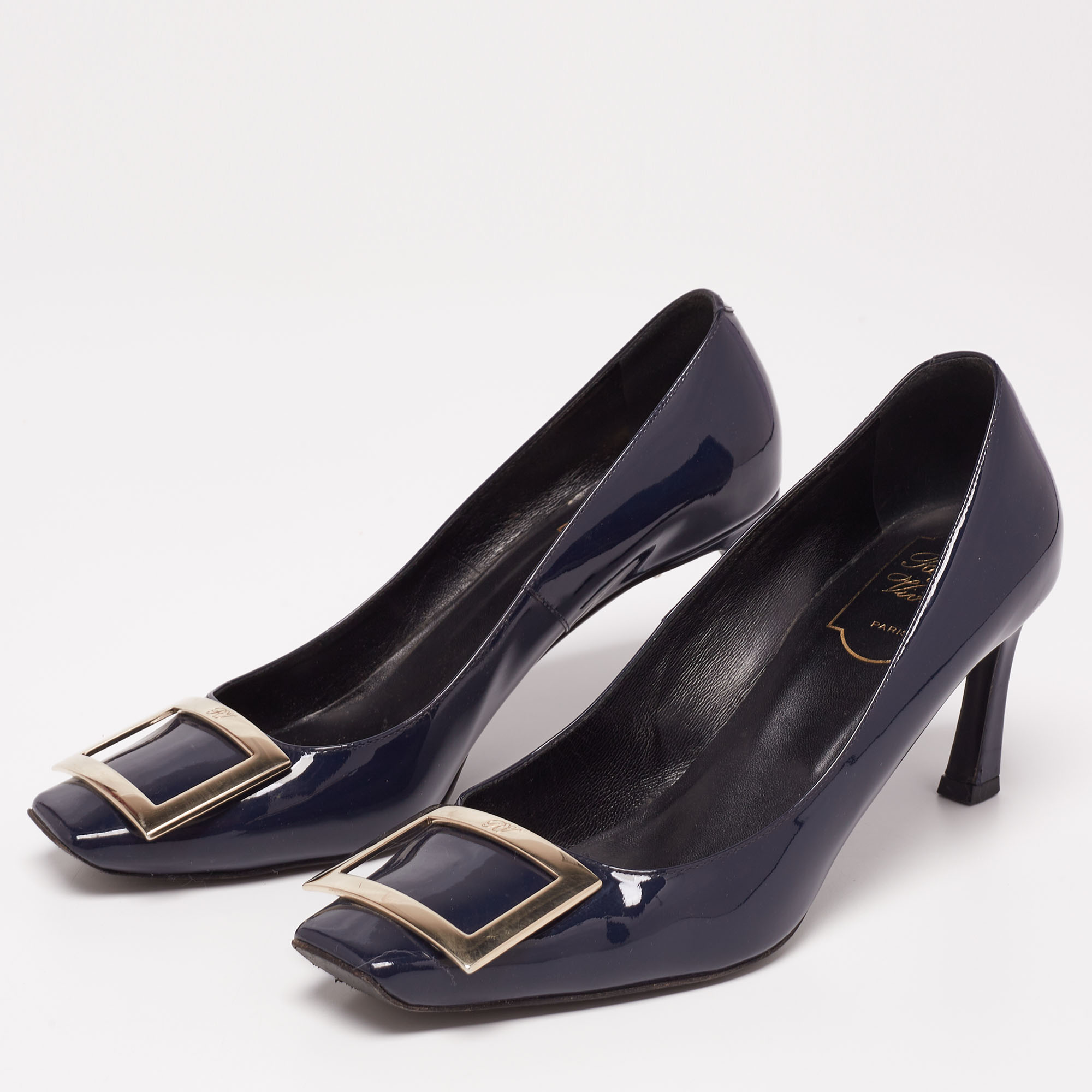 

Roger Vivier Navy Blue Patent Leather Trompette Pumps Size