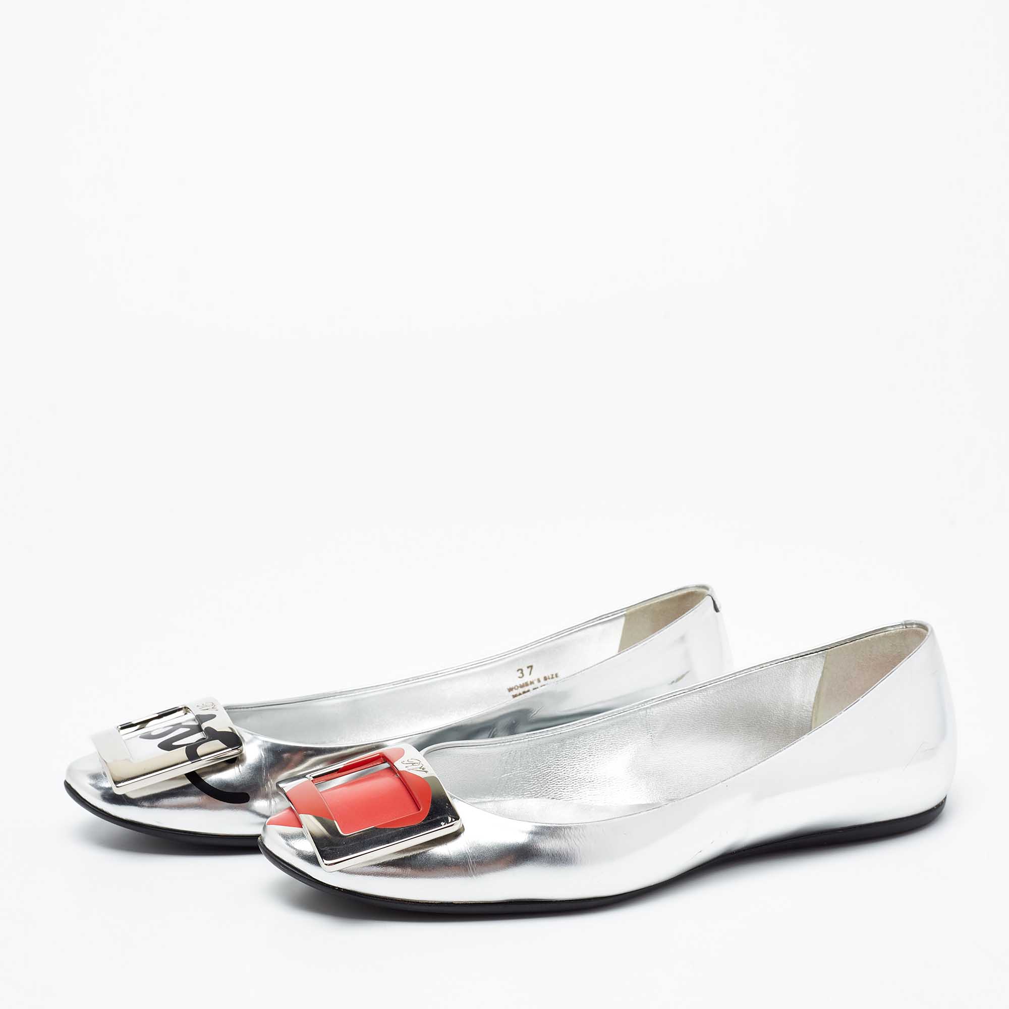 

Roger Vivier Silver Leather Gommette Love Ballet Flats Size