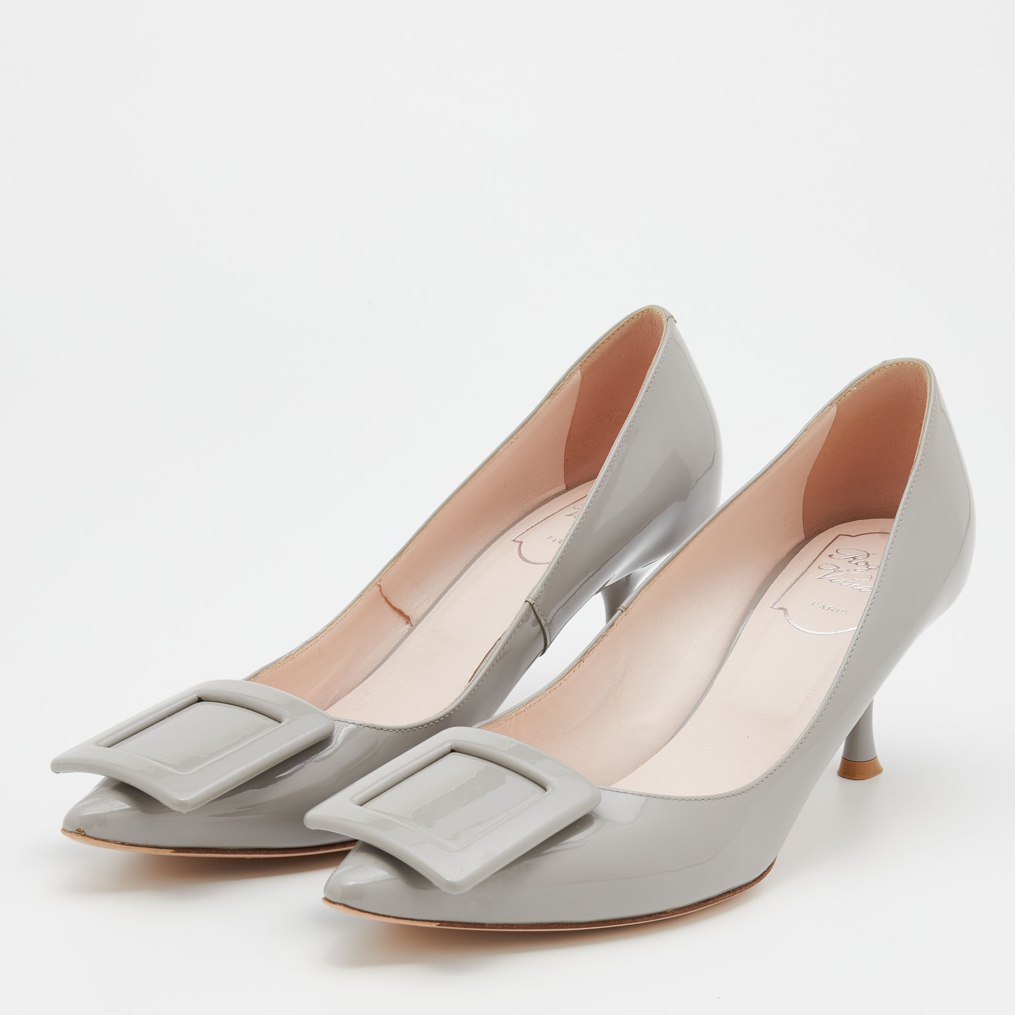 

Roger Vivier Grey Patent Leather Viv’ In The City Pumps Size