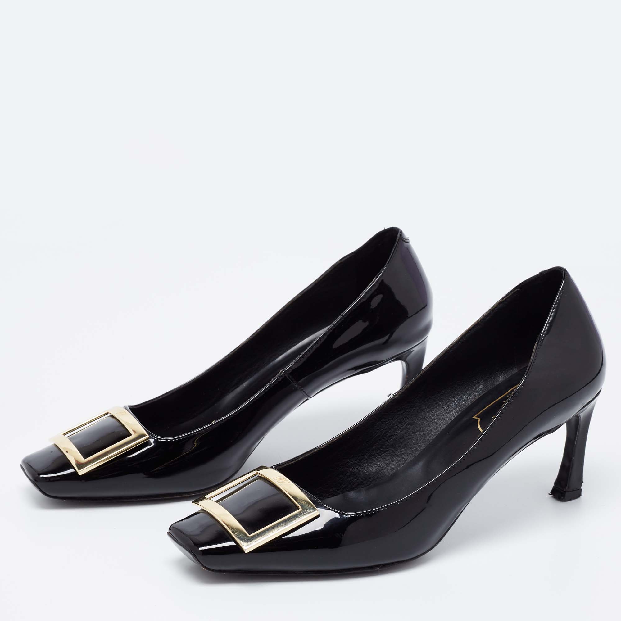 

Roger Vivier Black Patent Leather Trompette Pumps Size
