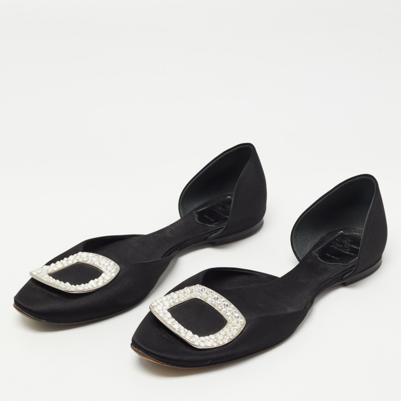 

Roger Vivier Black Satin Crystal Embellished Chip Flats Size