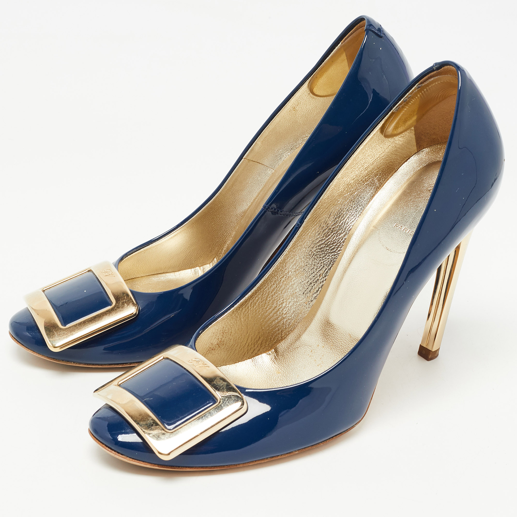

Roger Vivier Navy Blue Patent Leather Trompette Pumps Size
