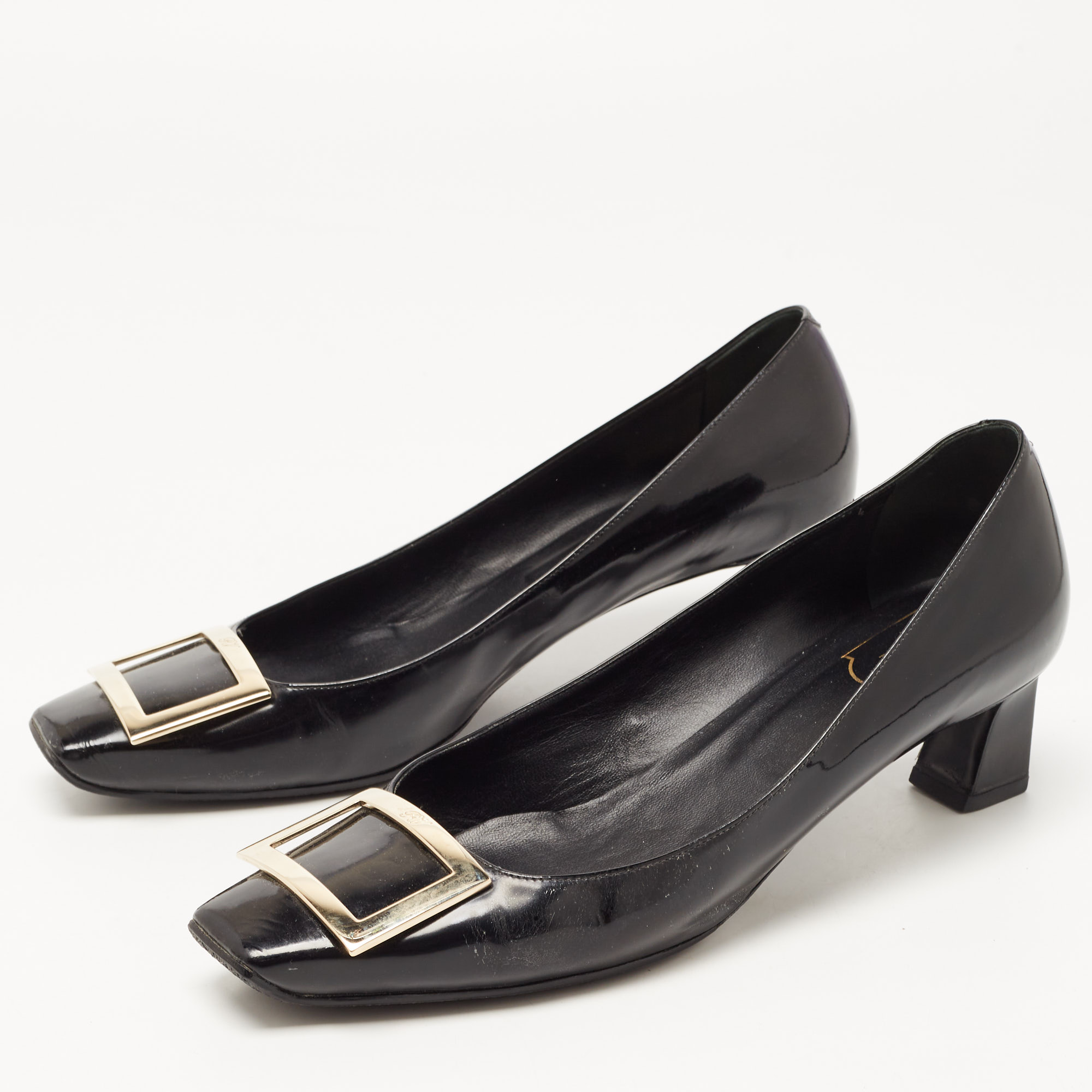 

Roger Vivier Black Patent Leather Belle Vivier Pumps Size