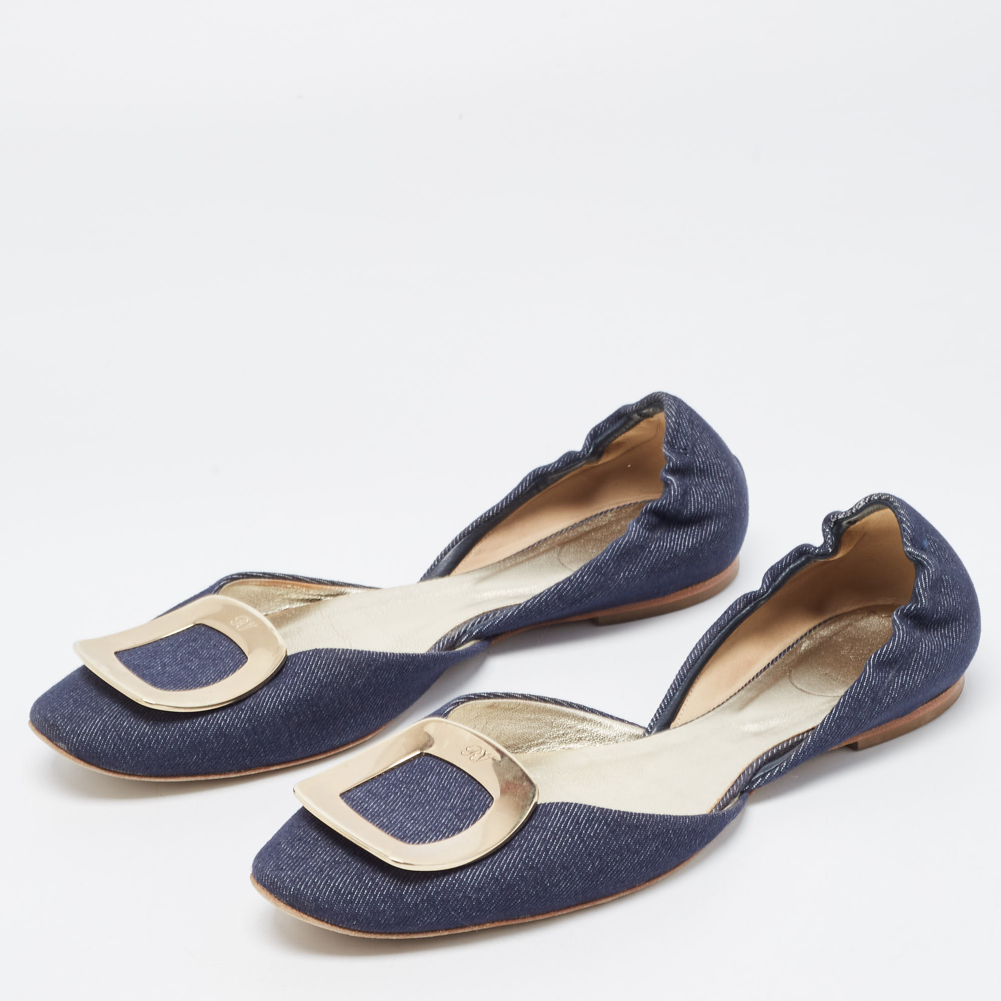 

Roger Vivier Navy Blue Denim Chip Buckle D'orsay Flats Size