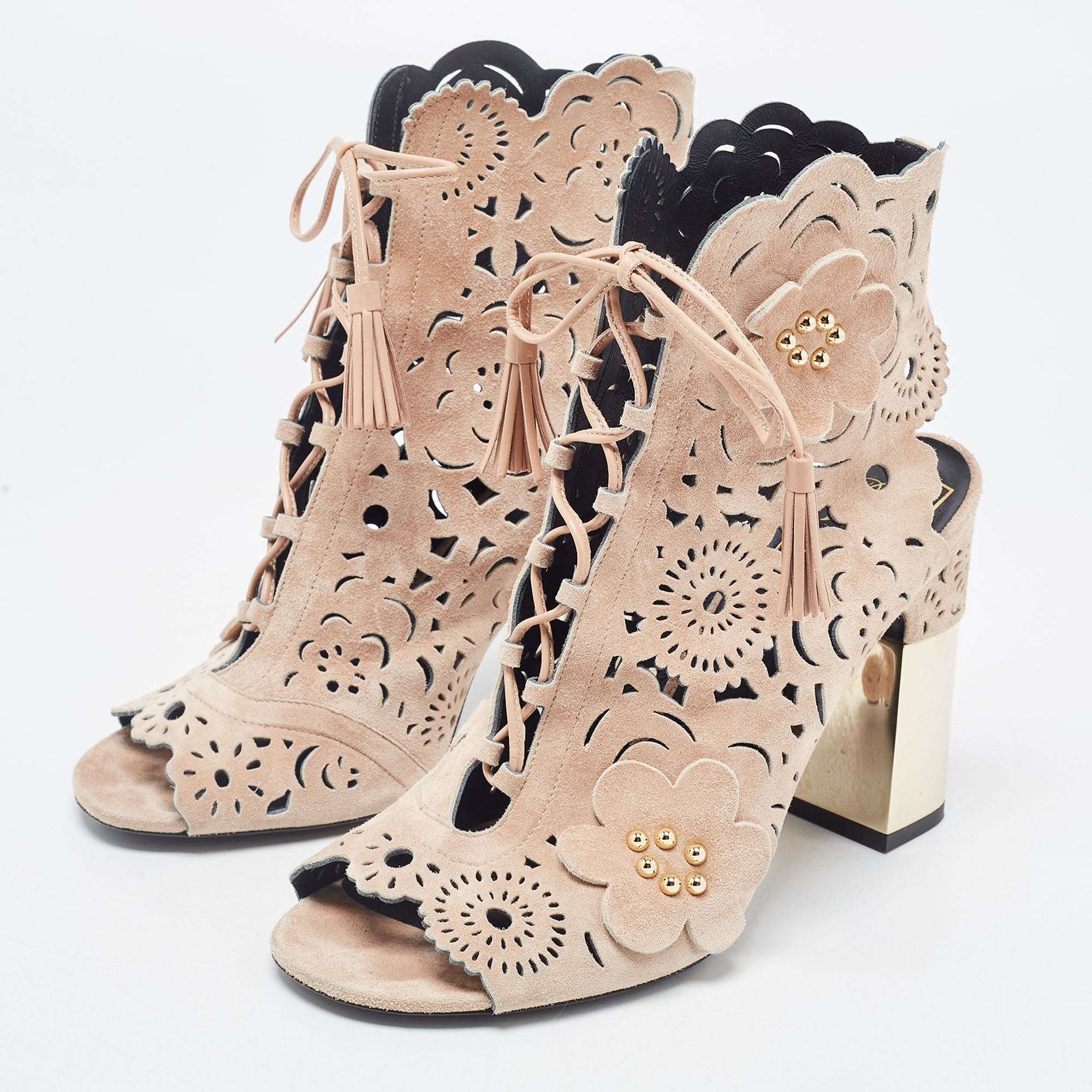 

Roger Vivier Beige Suede Laser Cut Embellished Block Heel Ankle Booties Size