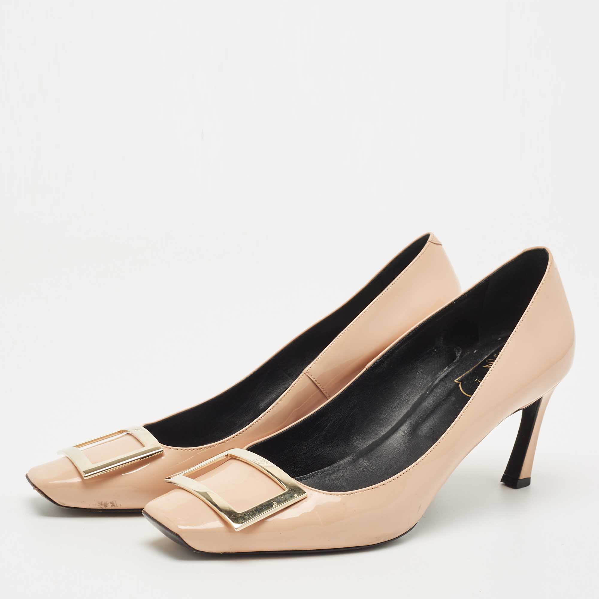 

Roger Vivier Beige Patent Trompette Pumps Size