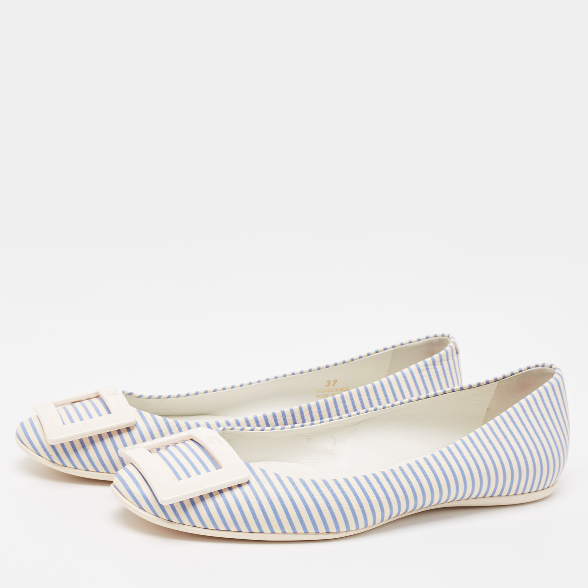 

Roger Vivier White/Blue Striped Leather Gommette Ballet Flats Size