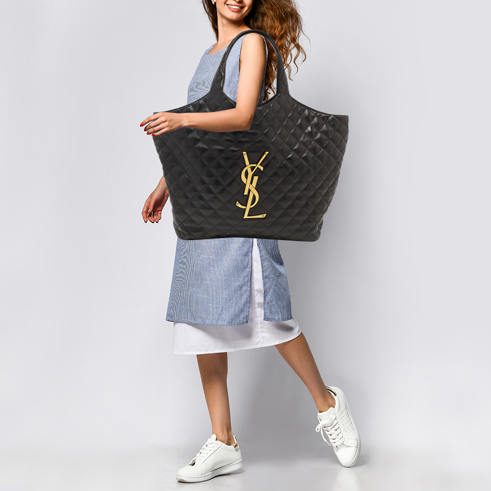 

Saint Laurent Black Quilted Leather Maxi Icare Shopping Tote
