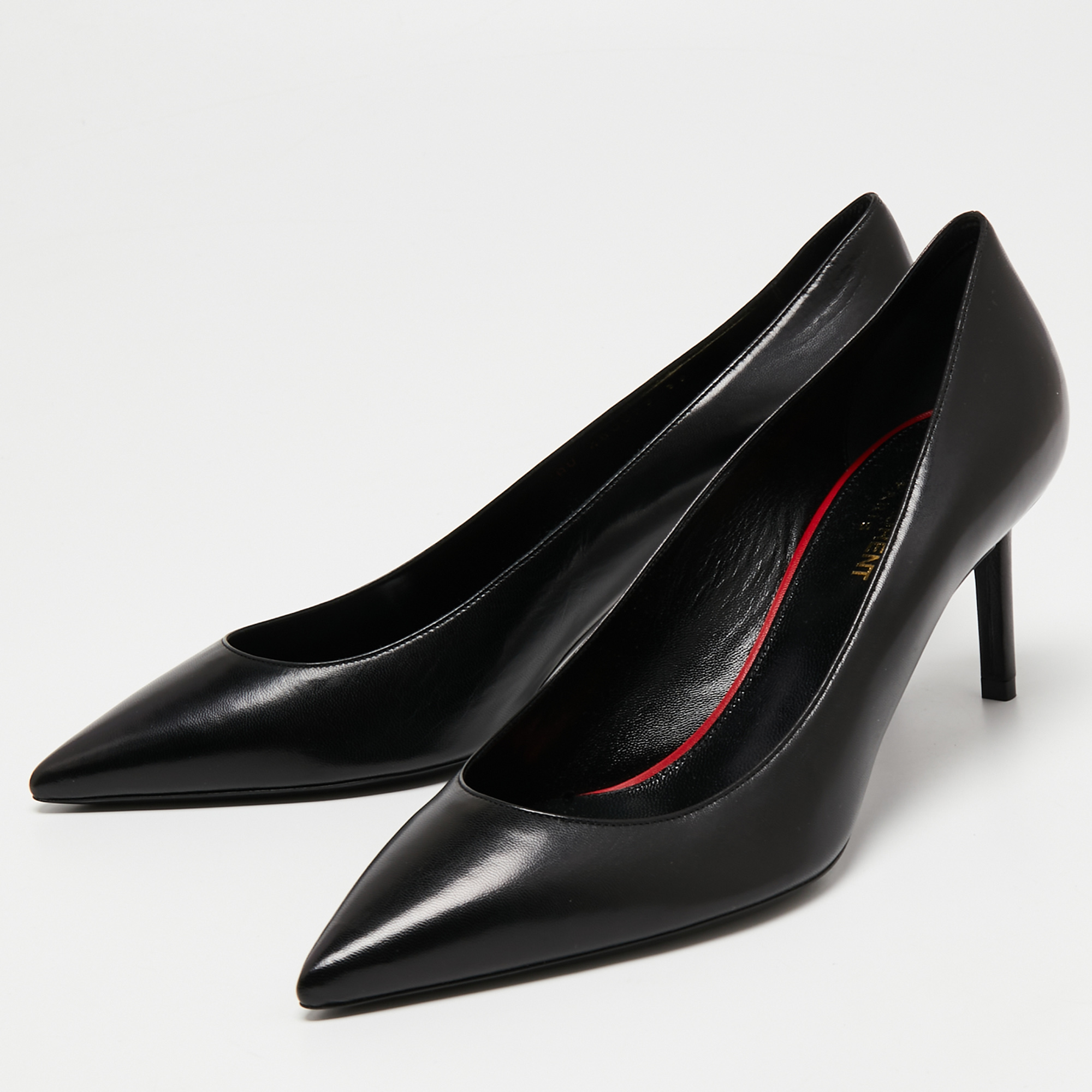 

Saint Laurent Black Leather Pointed Toe Pumps Size