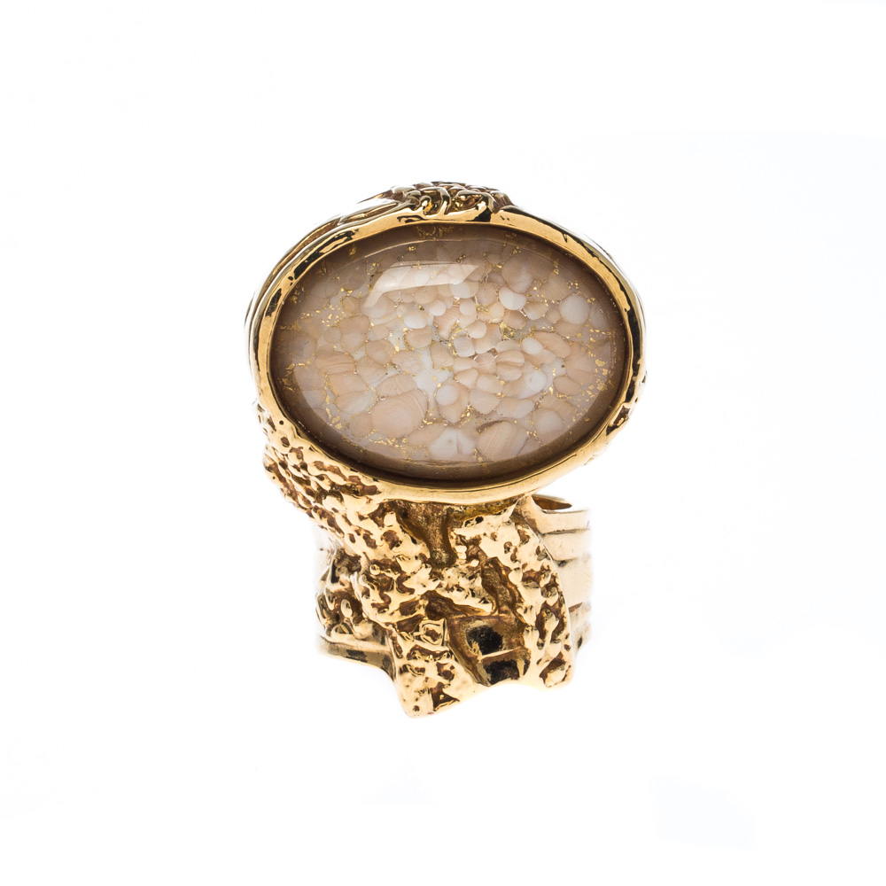 مملوكة مسبقًا خاتم سان لوران باريس أرتي حجر بيج ذهبي اللون مقاس 52