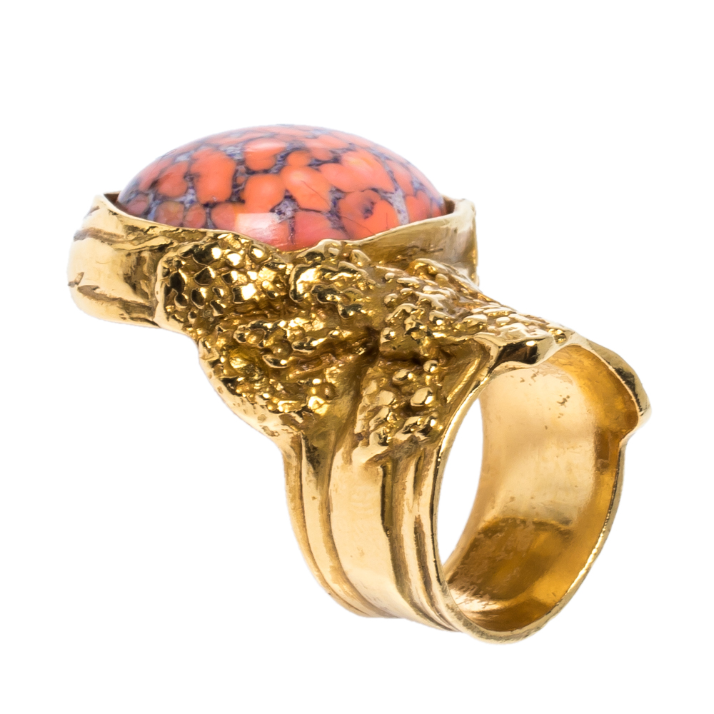 Pre-owned Saint Laurent Arty Coral Glass Cabochon Gold Tone Ring Size 52 In Orange