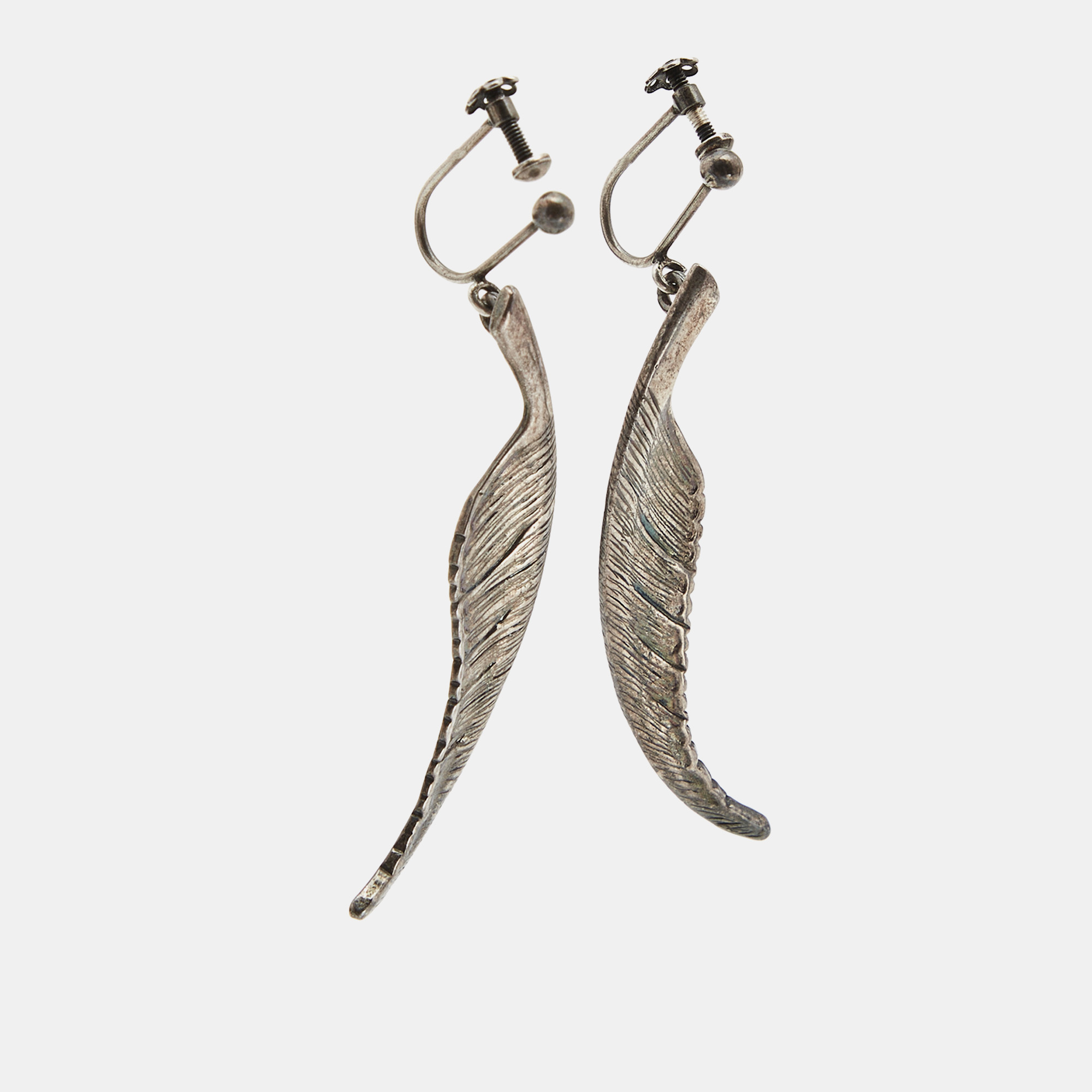 

Saint Laurent Feather Shaped Silver Tone Cip On Earrings