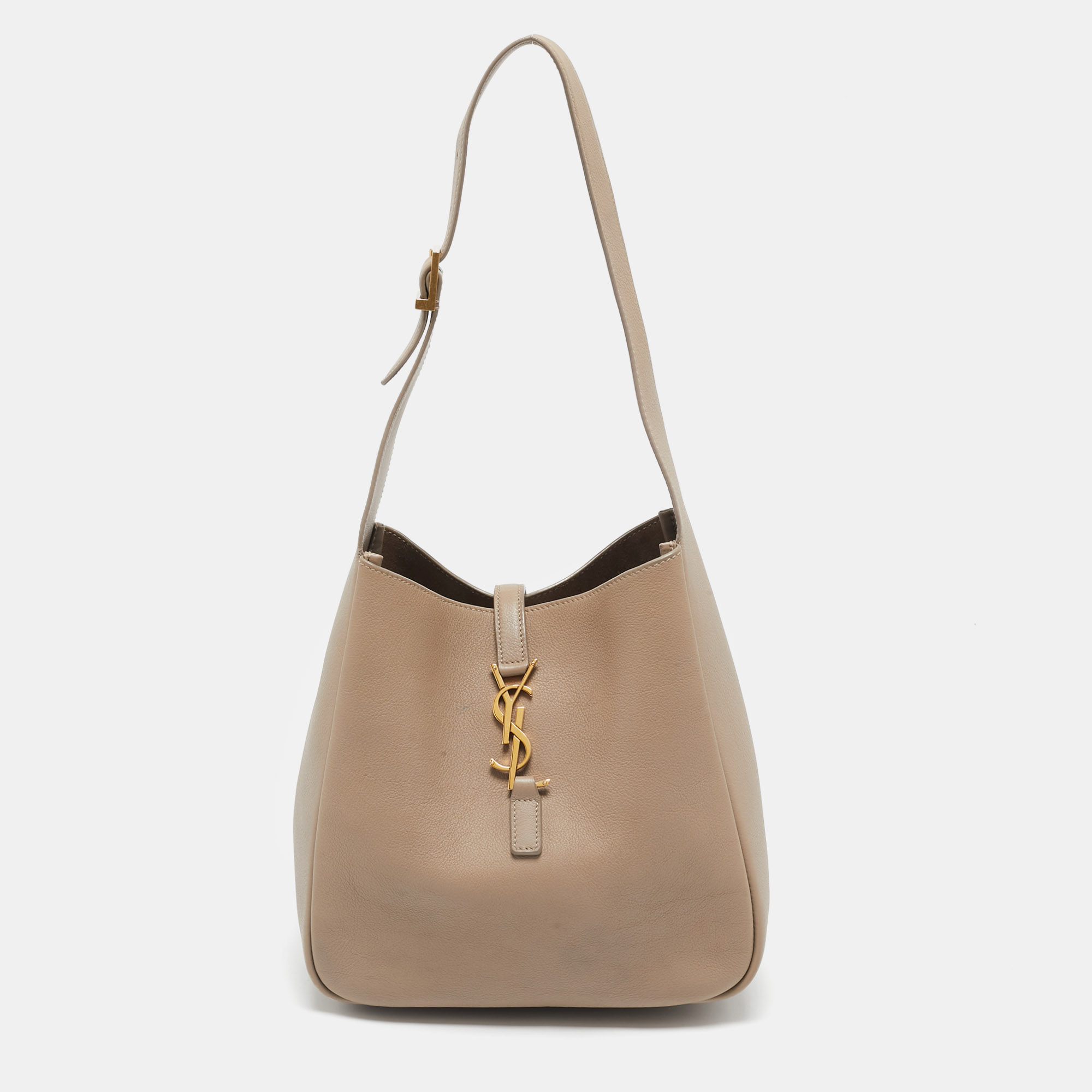

Saint Laurent Beige Leather  LE 5 À 7 Shoulder Bag