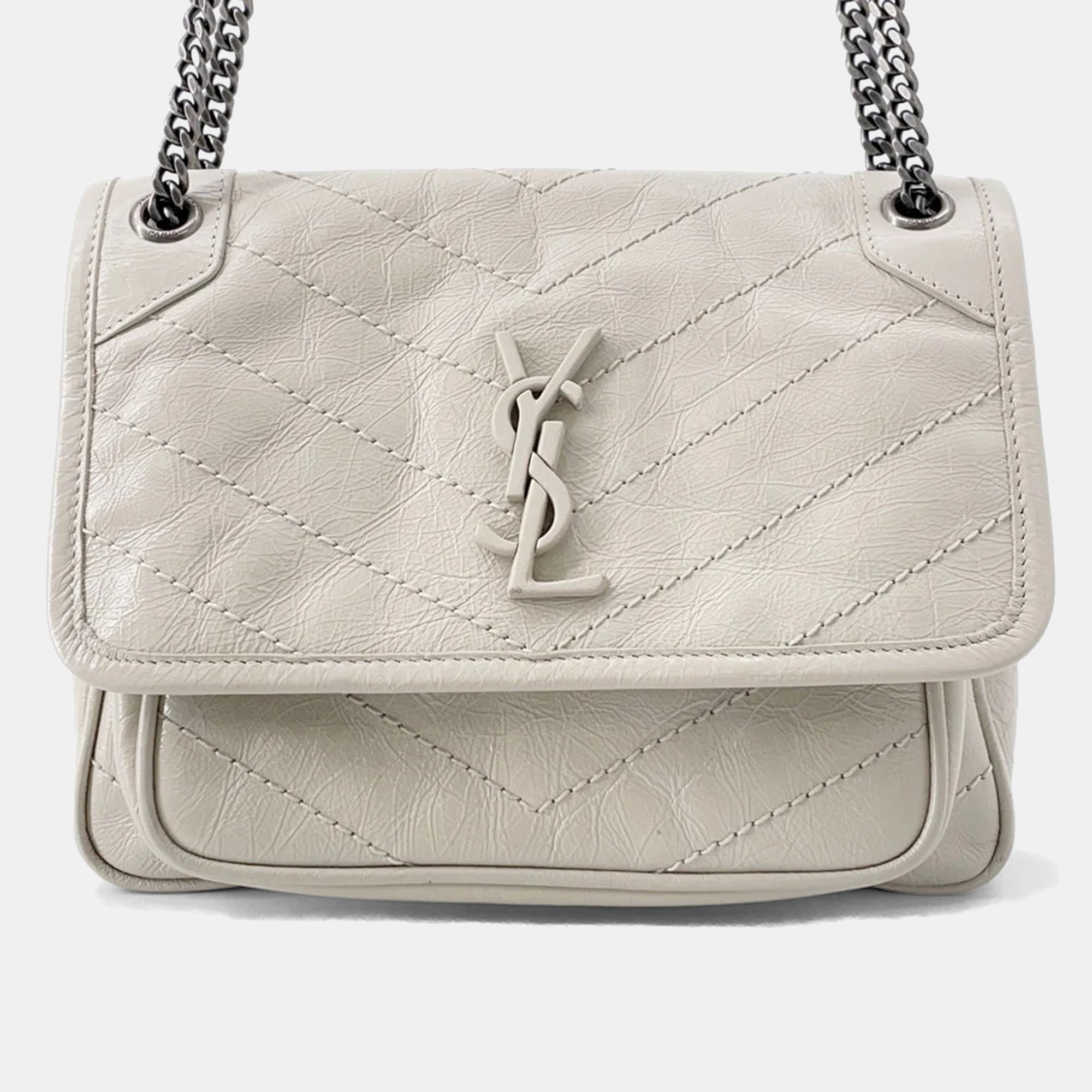 Click to view more detailed imagery on our partner's website Pre-owned Saint Laurent Niki Baby Chainshoulder Bag White Vintage Leather Size Baby