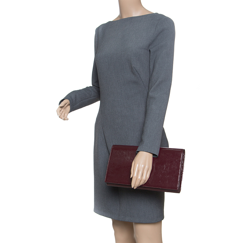 

Saint Laurent Paris Pale Red Patent Leather Belle De Jour Flap Clutch