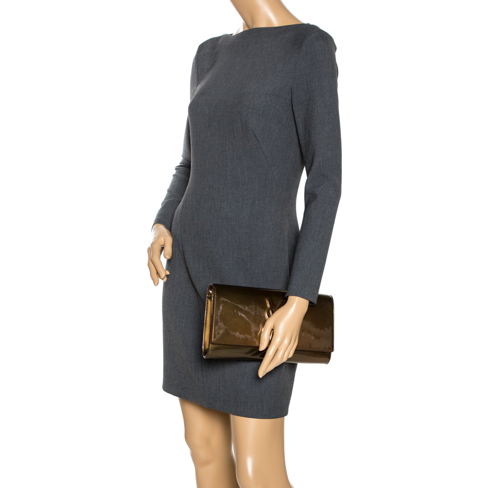 

Saint Laurent Brown Patent Leather Belle De Jour Flap Clutch
