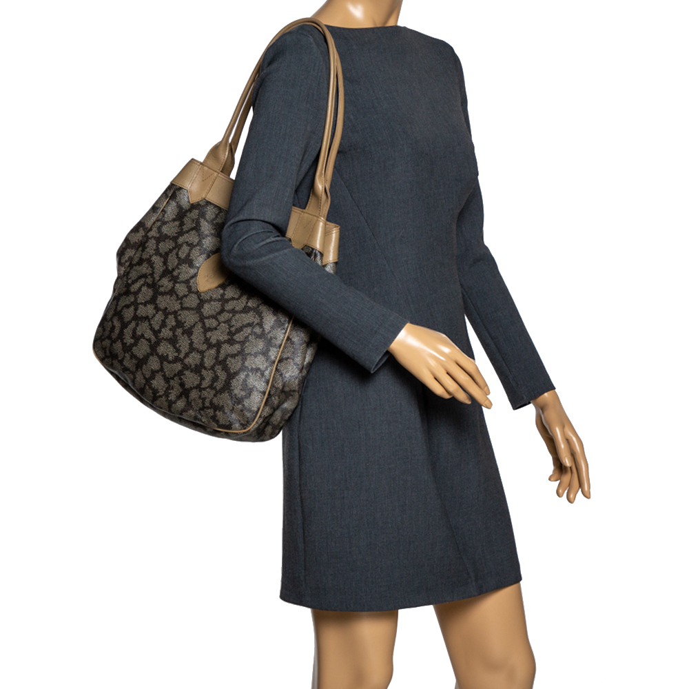 

Yves Saint Laurent Grey/Beige Coated Canvas Shoulder Bag