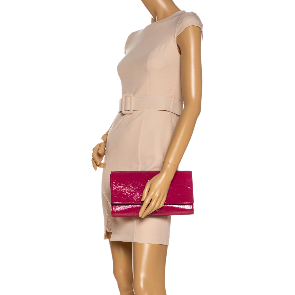 

Saint Laurent Magenta Patent Leather Belle De Jour Flap Clutch, Pink
