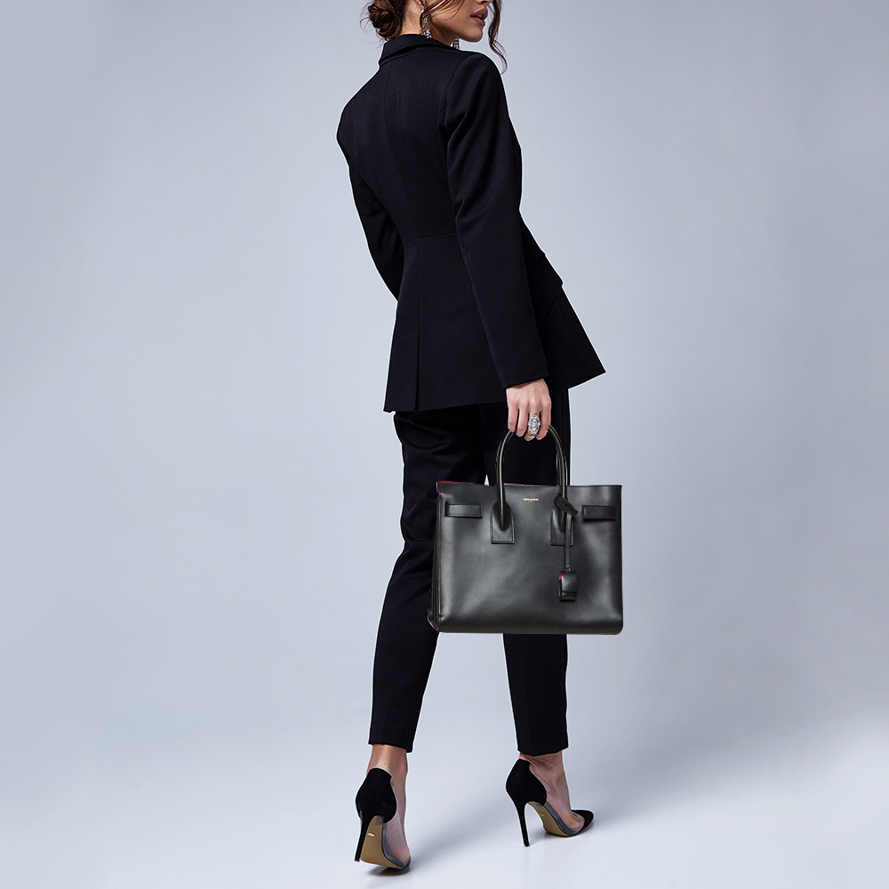 

Saint Laurent Black Leather Small Classic Sac De Jour Tote