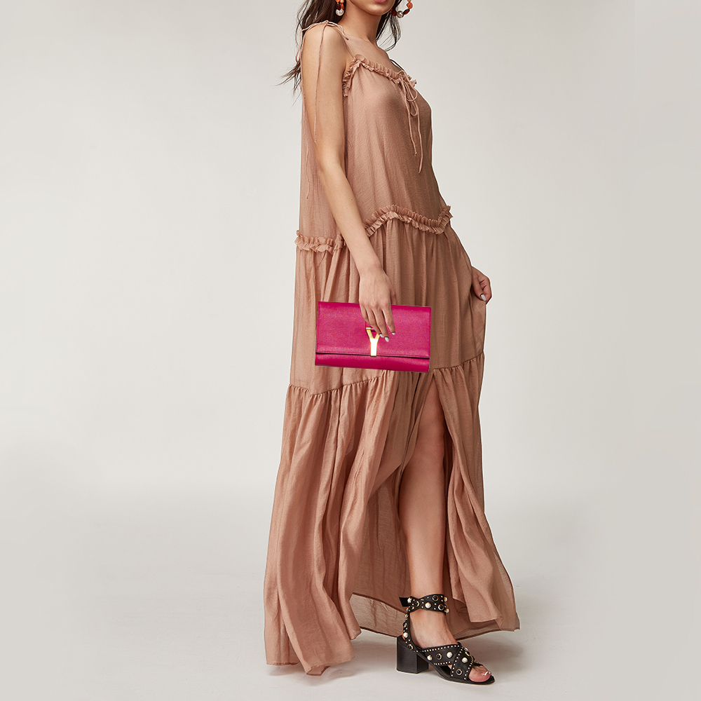 

Yves Saint Laurent Pink Leather Y-Ligne Clutch