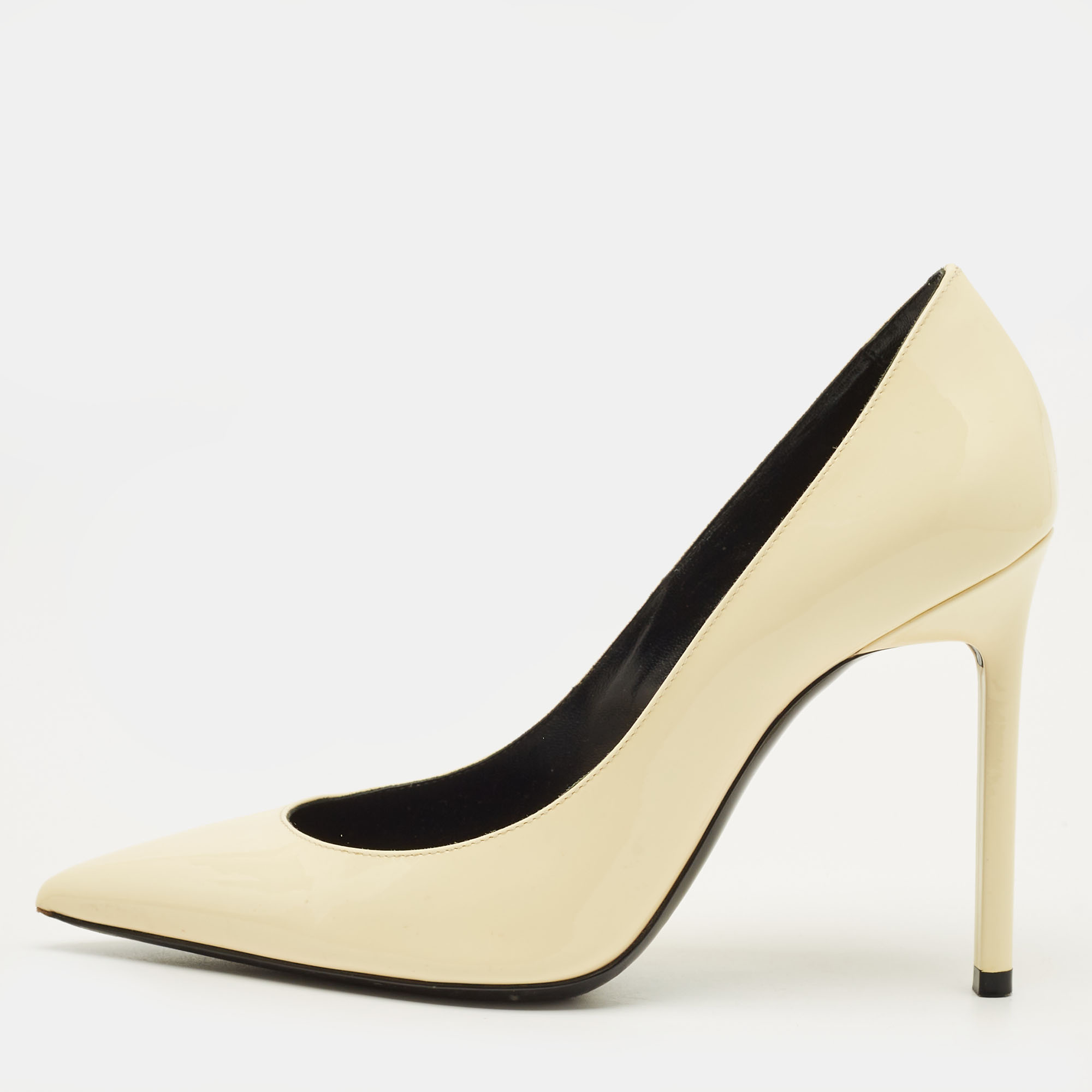 

Saint Laurent Size  Cream Patent Leather Pumps