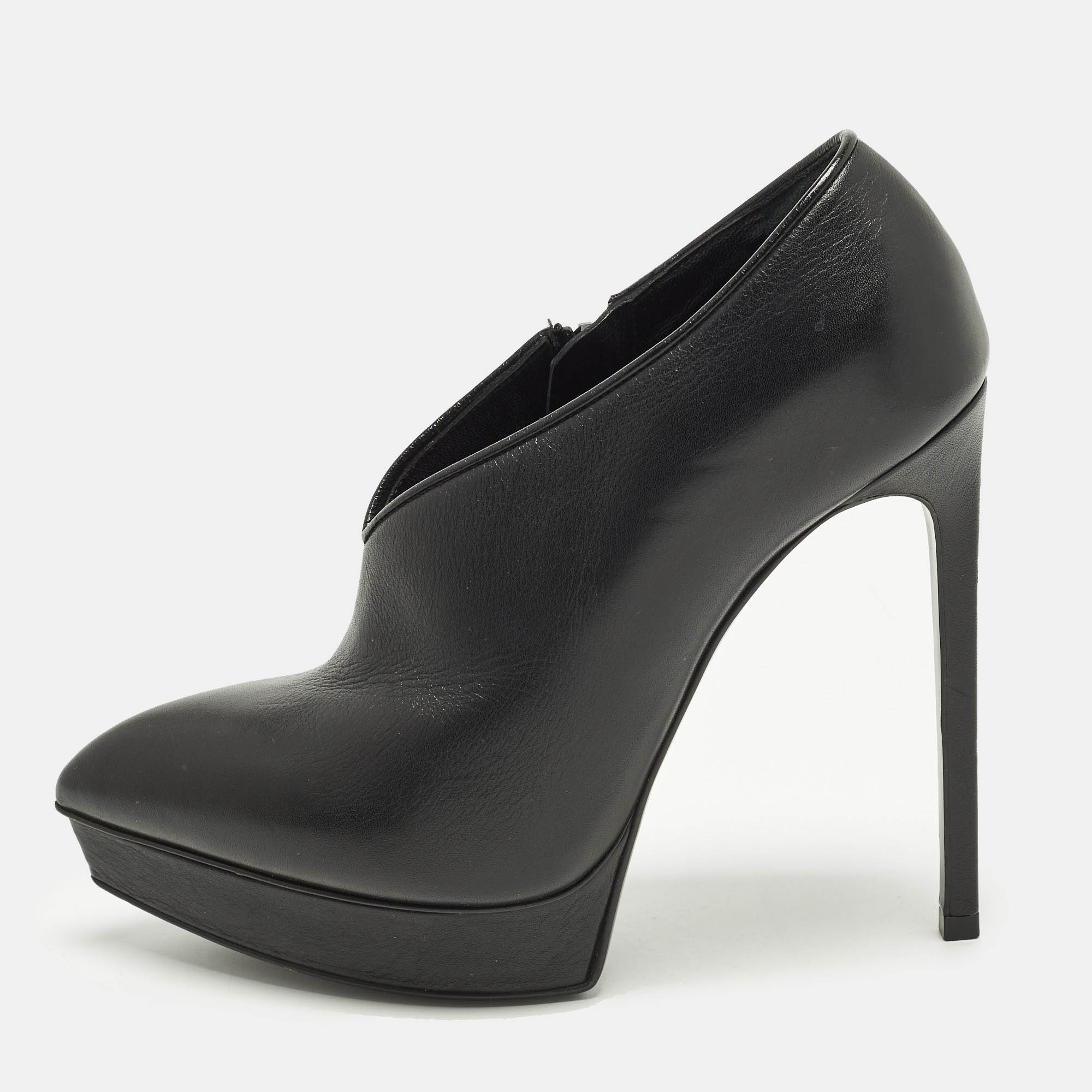 

Saint Laurent Size  Black Leather Booties
